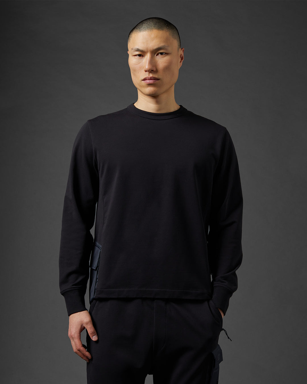 Stretch Fleece Mixed Pocket Sweatshirt - BLACK