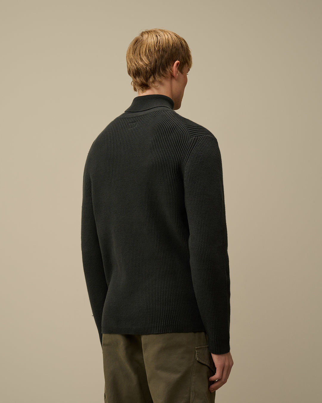 Full Rib Turtleneck Knit - BLACK SAND