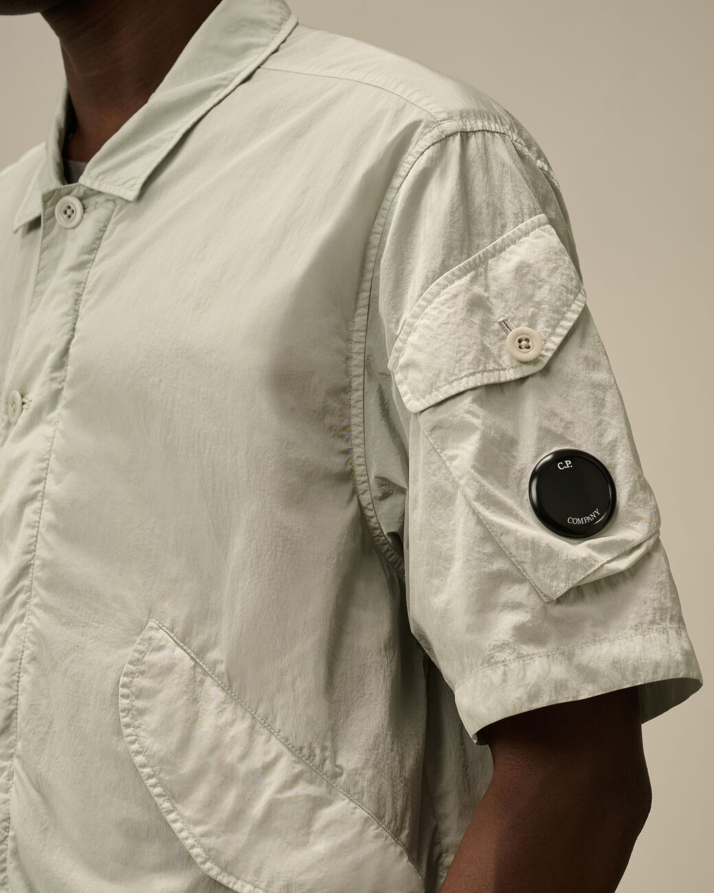 Chrome-R Short Sleeve Overshirt - Blue fox-grey