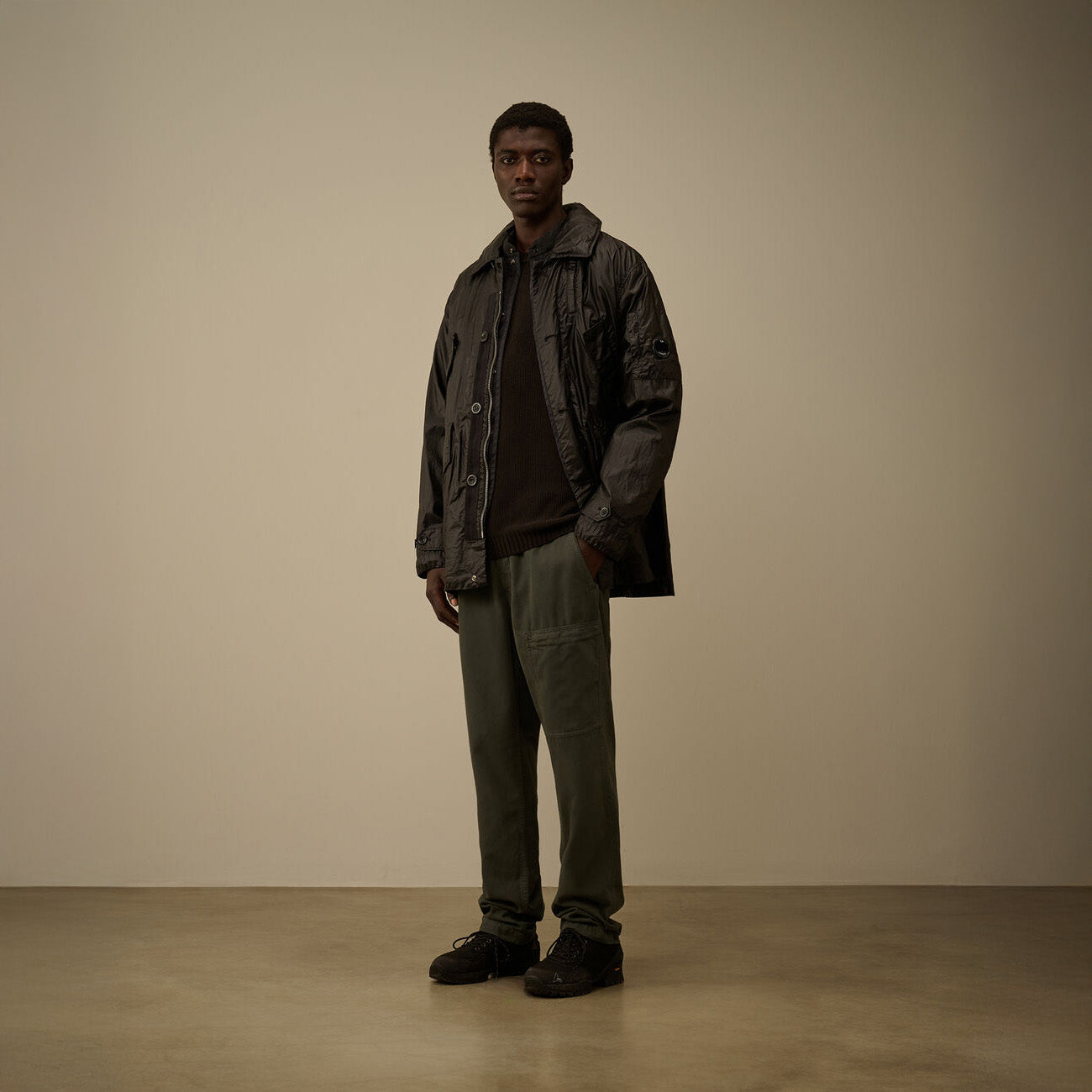 CHENILLE CREWNECK SWEATER - BLACK