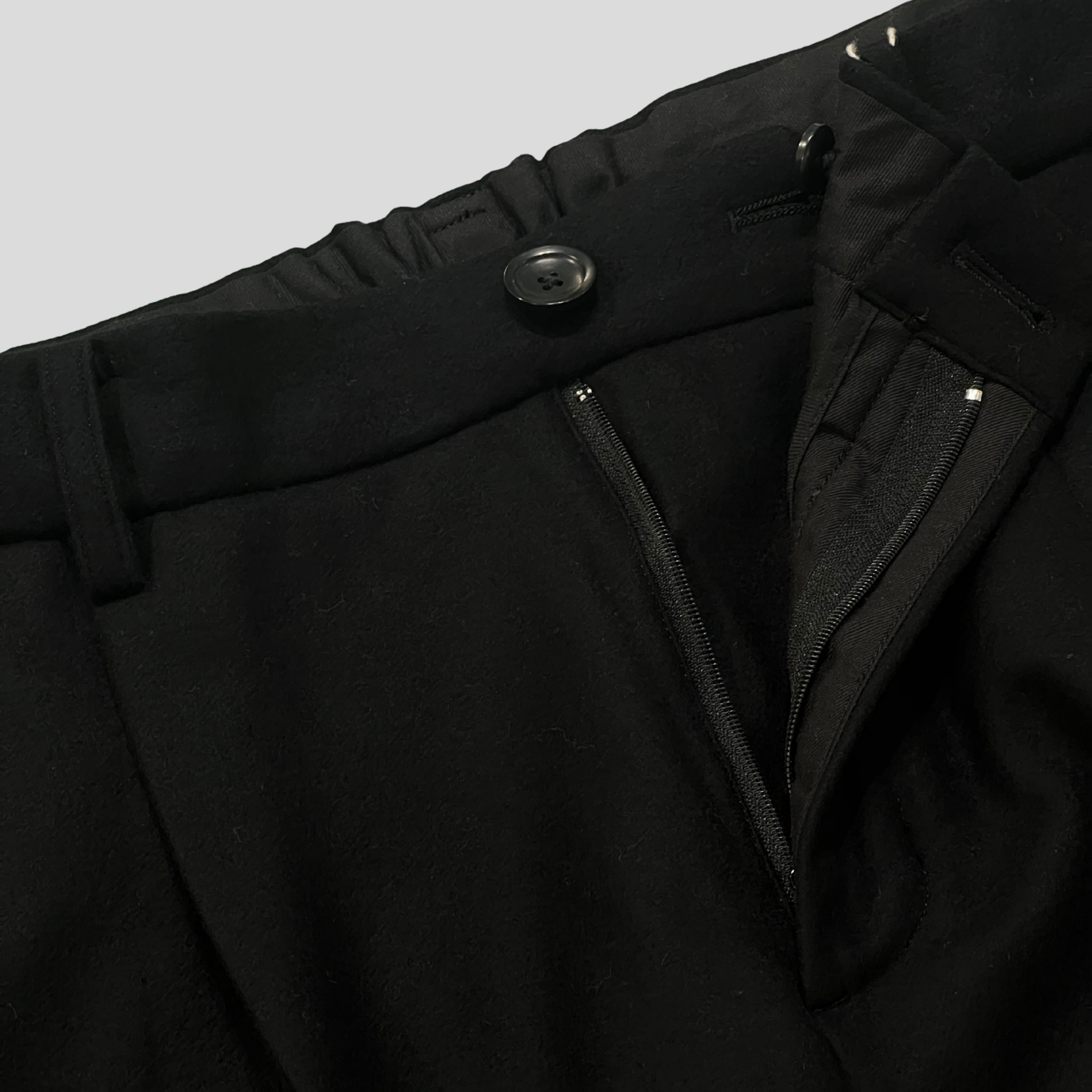 WOOL PLEATED TROUSERS - BLACK