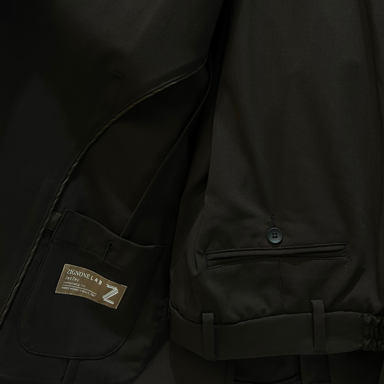 DOUBLE BREASTED WOOL SUIT - BROWN