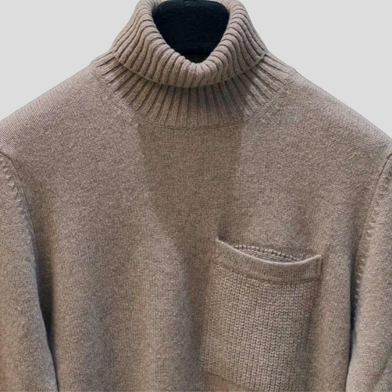 CASHMERE BLEND TURTLENECK - BEIGE