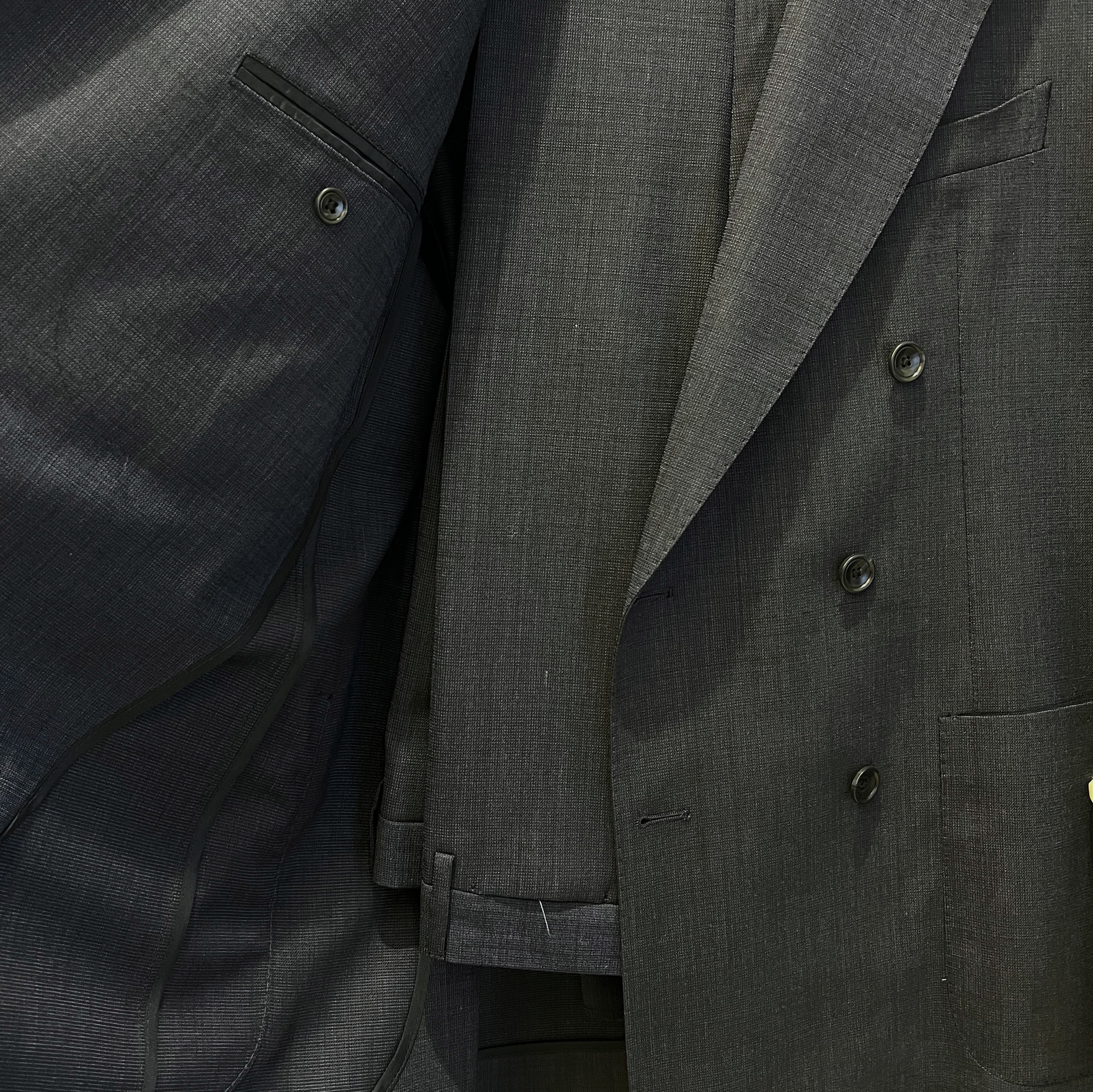 DOUBLE-BREASTED WOOL SUIT - NAVY