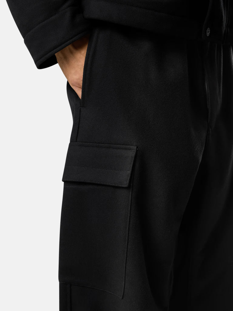 BLACK LOOSE FIT CARGO PANTS