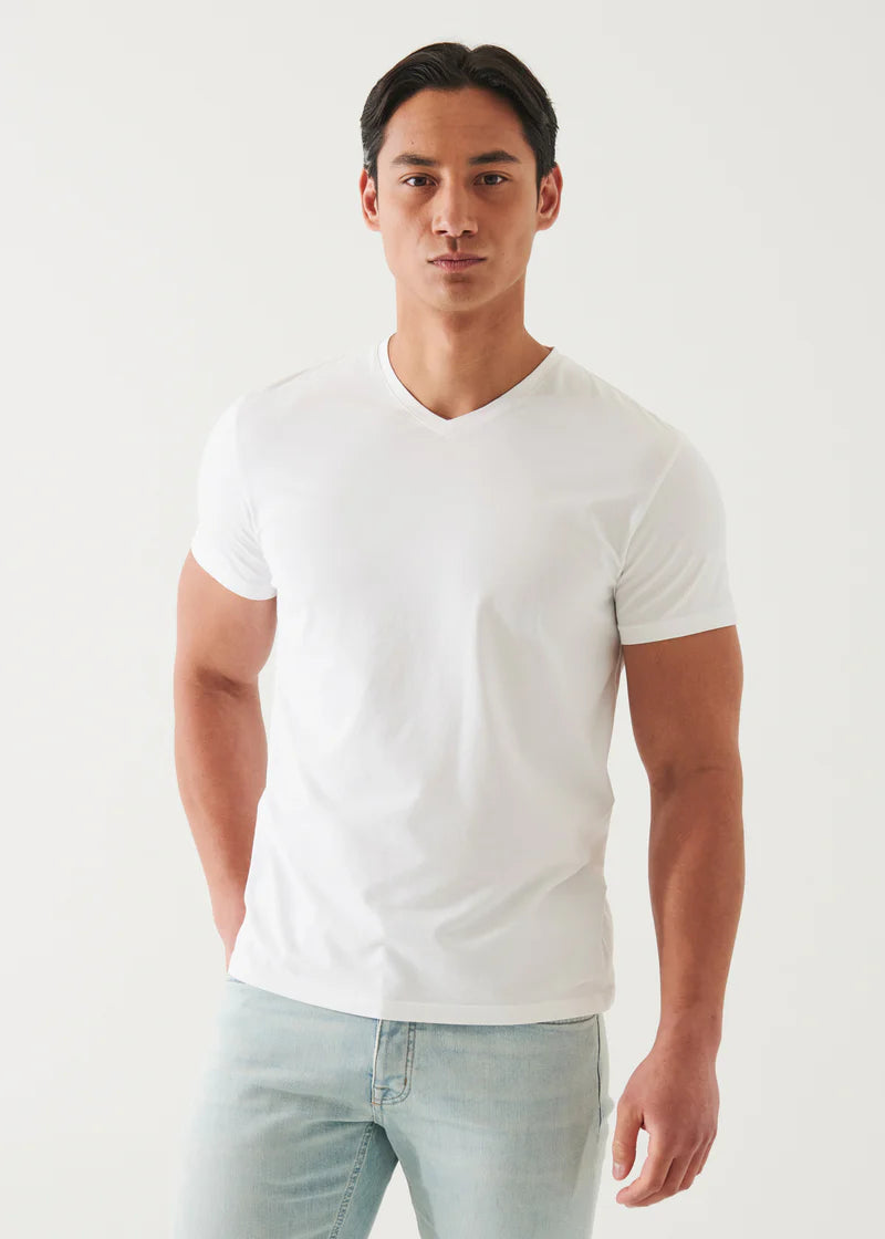 PIMA COTTON STRETCH V NECK T SHIRT - WHITE