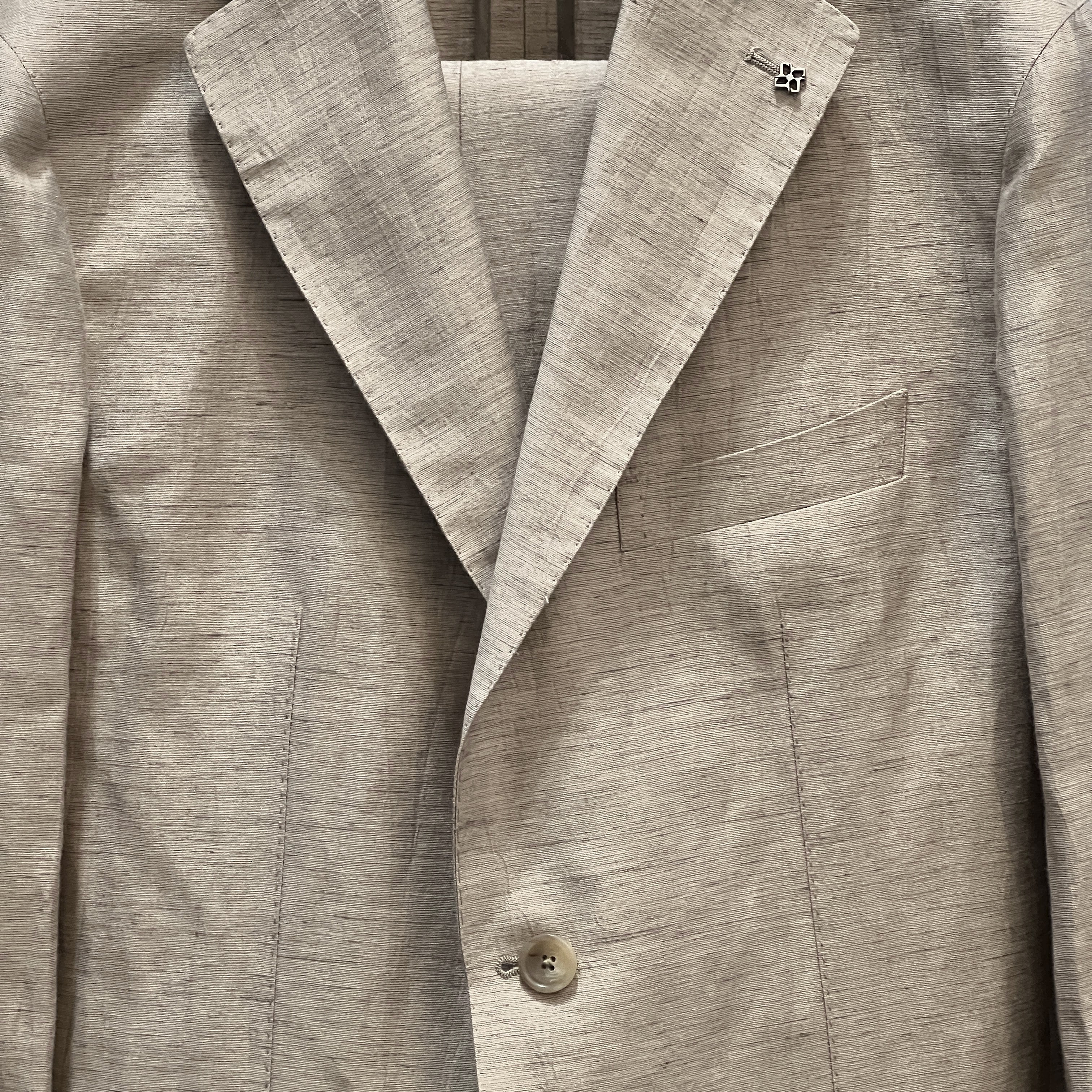 SINGLE-BREASTED SUIT - BEIGE