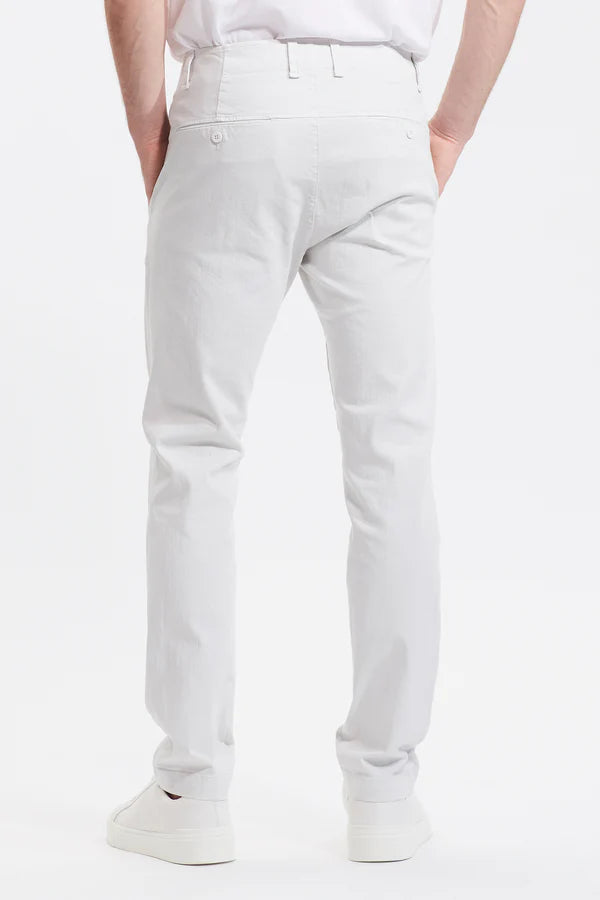 Regular-fit chino trousers in stretch cotton - Ice