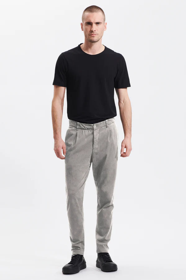 Loose fit chino trousers - Clay