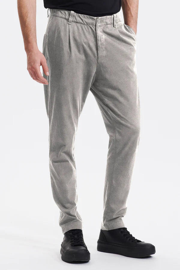 Loose fit chino trousers - Clay