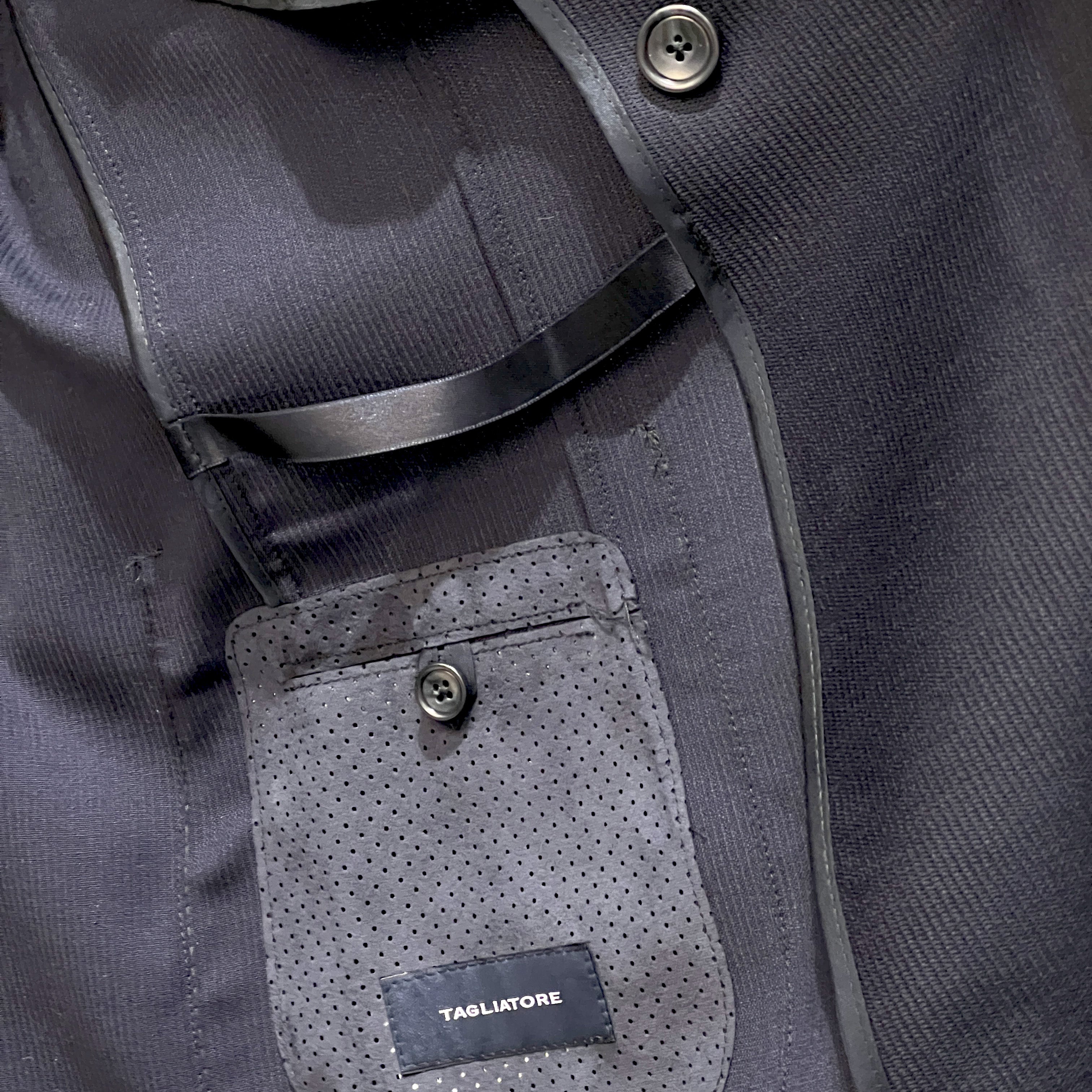 VIRGIN WOOL DOUBLE-BREASTED BLAZER - NAVY