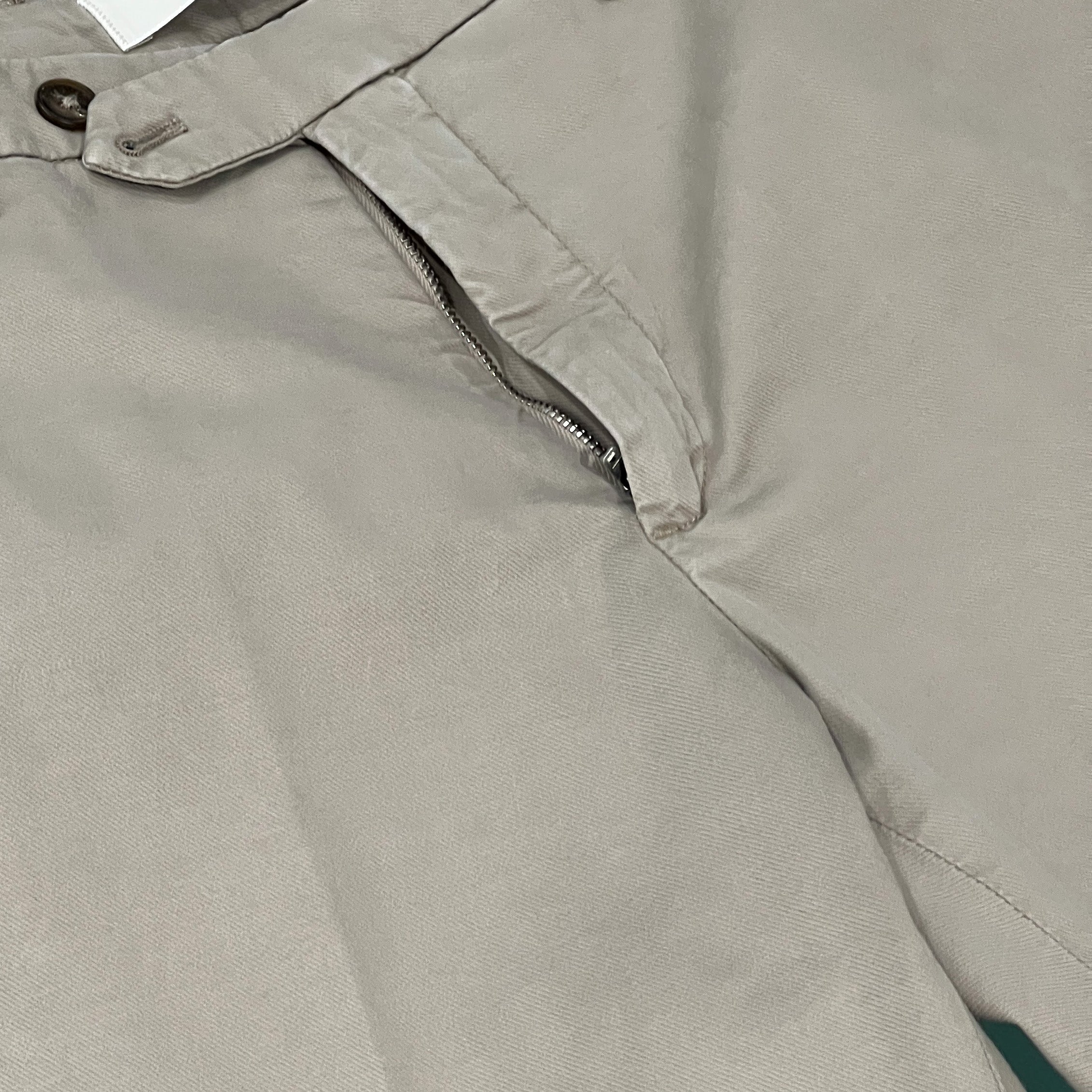 NAVIGLIO CHINO TROUSERS - GREY BROWN