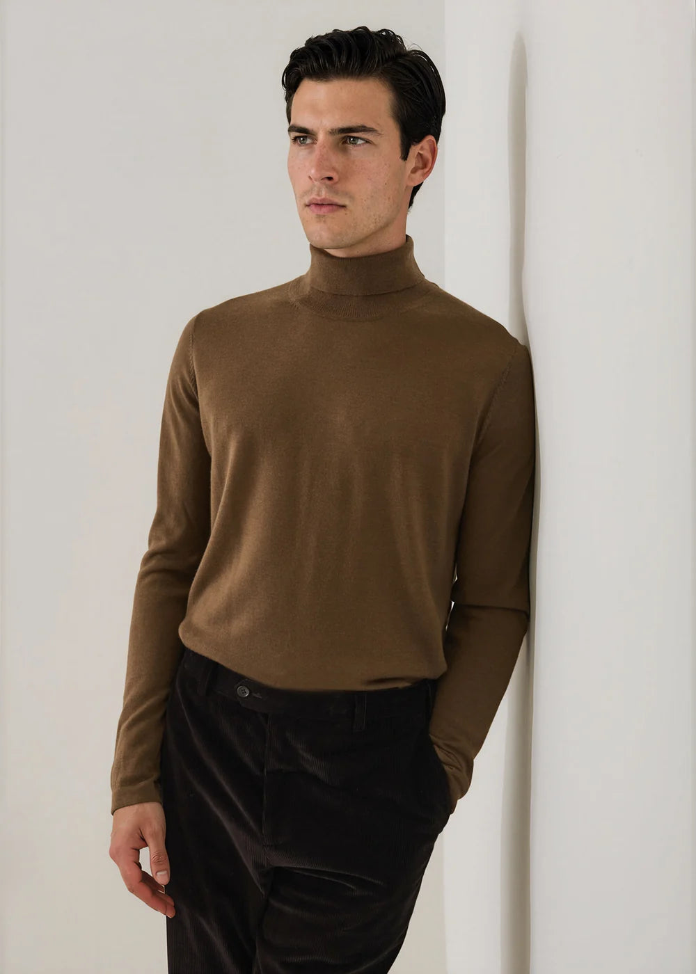 MERINO WOOL TURTLENECK - CINNAMON