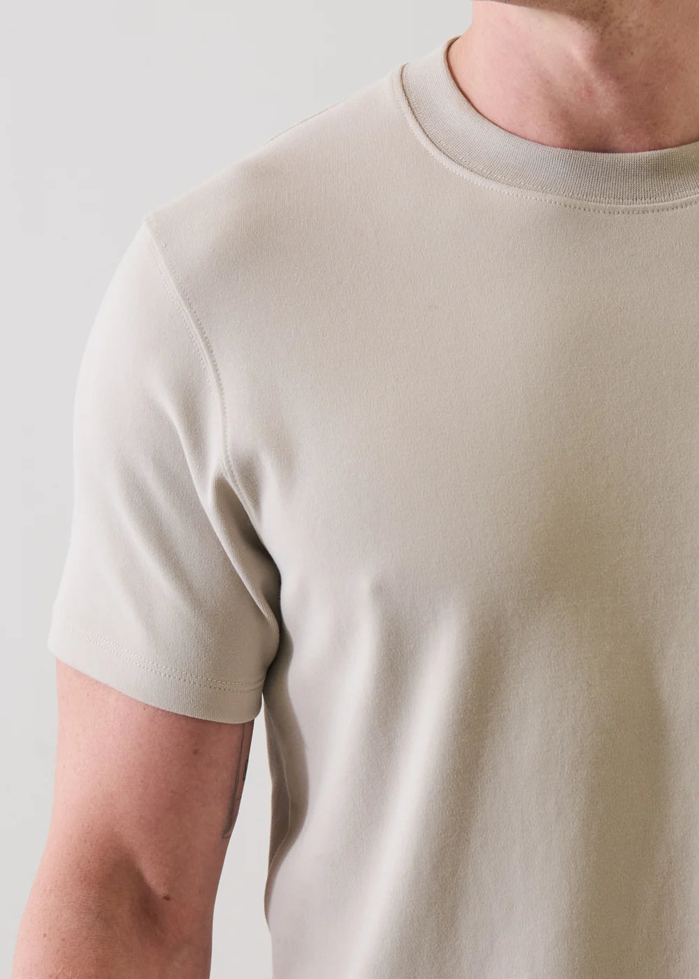 STRETCH BRUSHED T-SHIRT - SILVER LINING