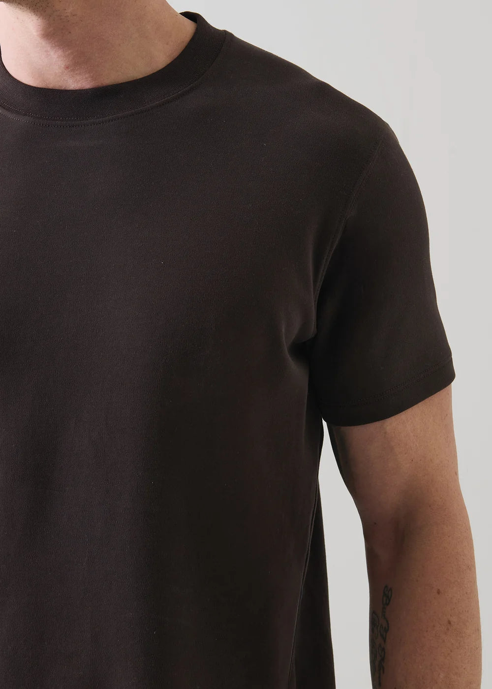 STRETCH BRUSHED T-SHIRT - GANACHE