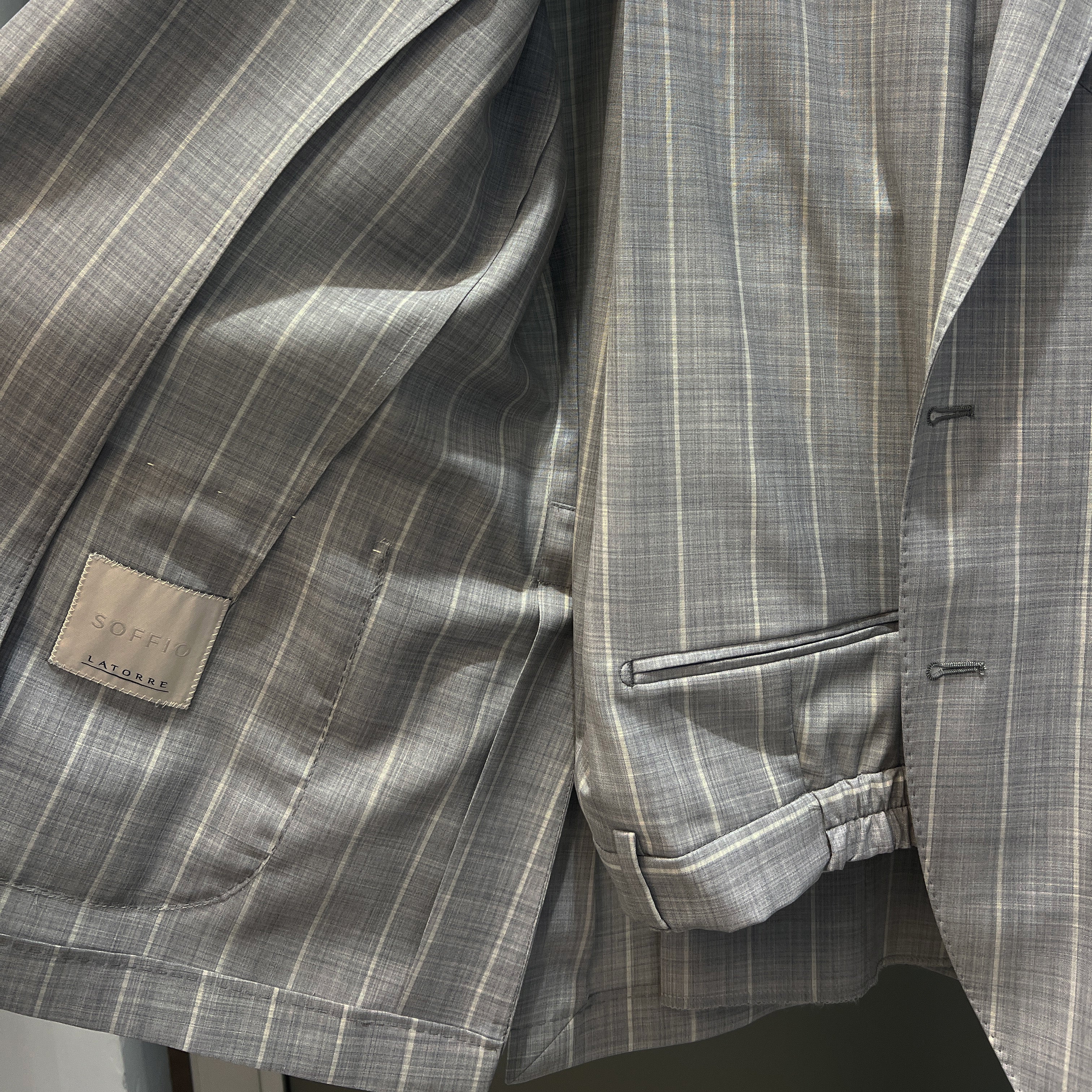 VIRGIN WOOL PINSTRIPE SUIT - GREY/WHITE
