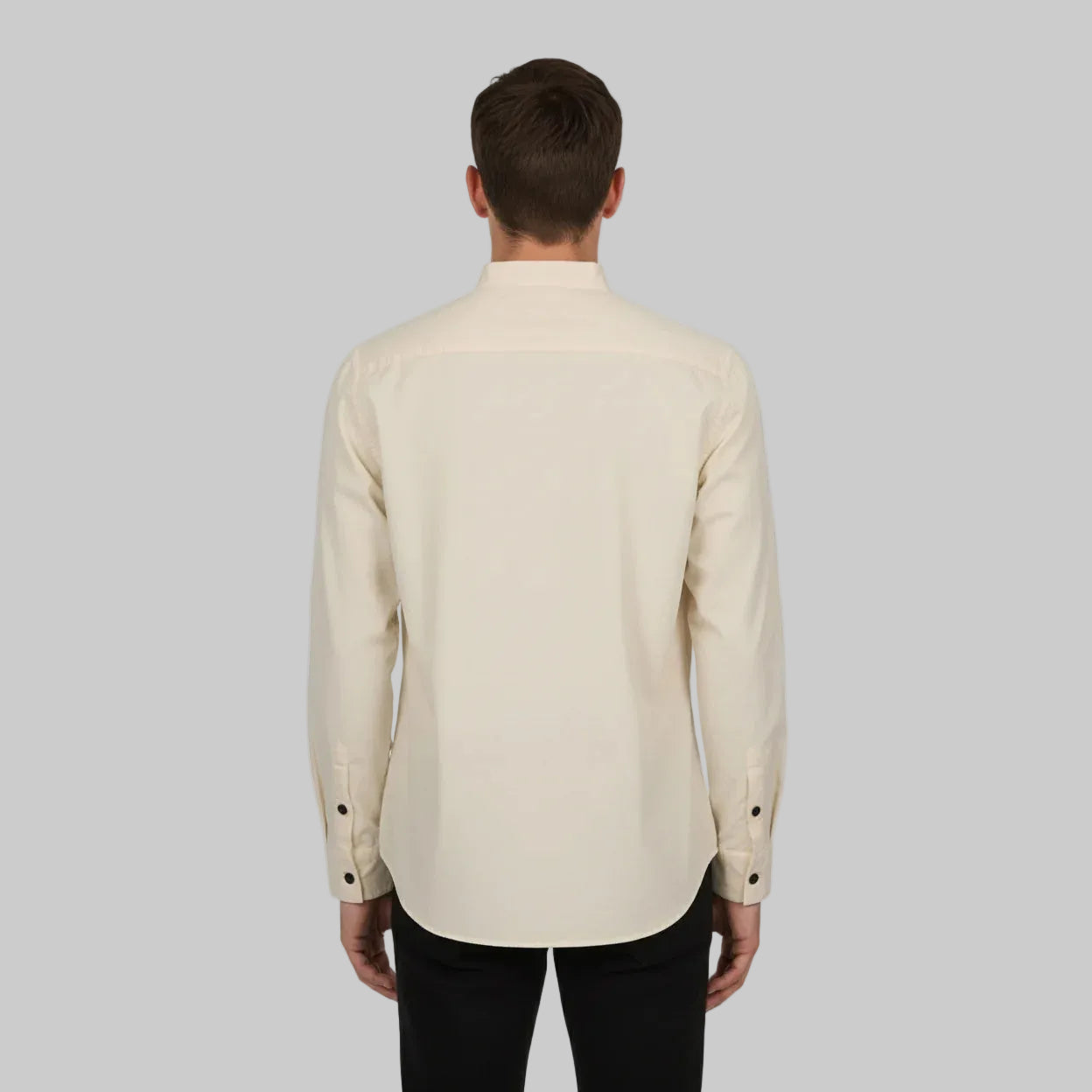 HANNES ROETHER NARROW COLLAR SHIRT - MILK