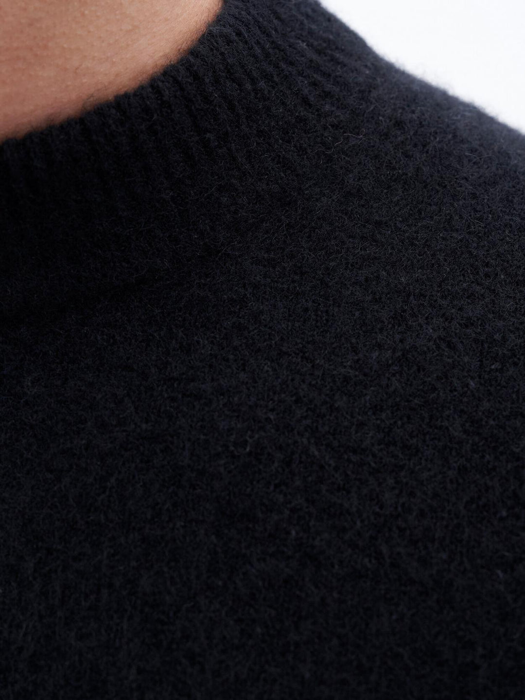 Johannes Yak Sweater - Black
