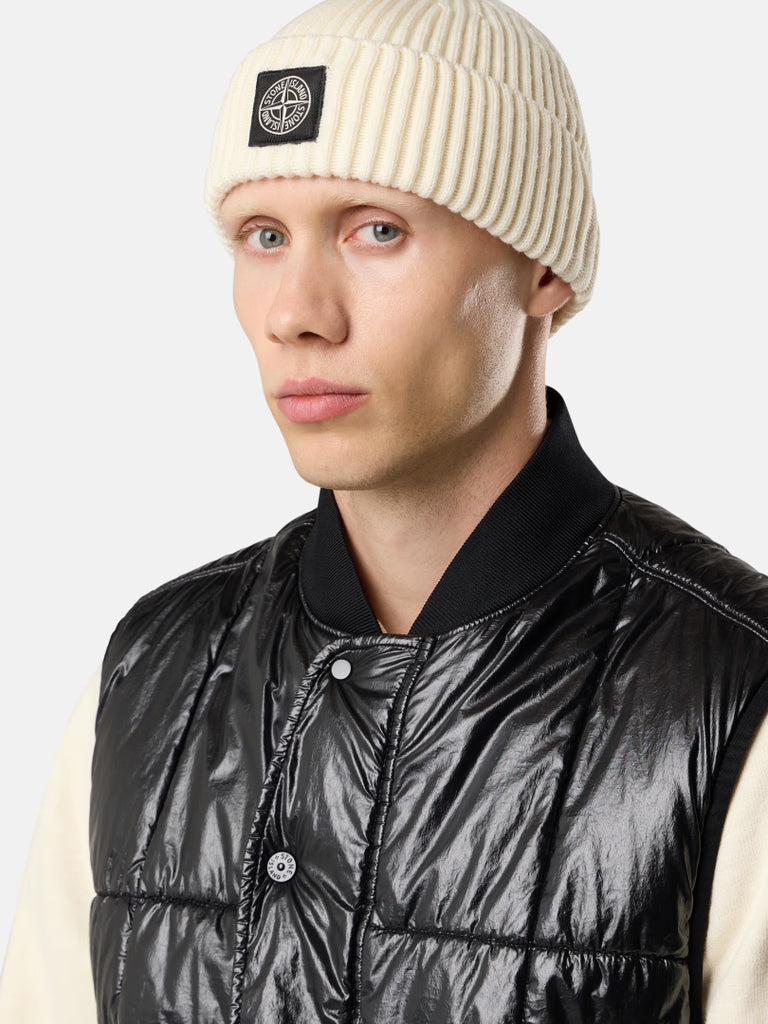 IVORY BEANIE WITH COMPASS LOGO