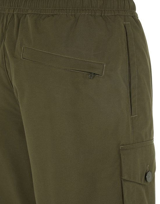 L02F1 GHOST piece short - military green